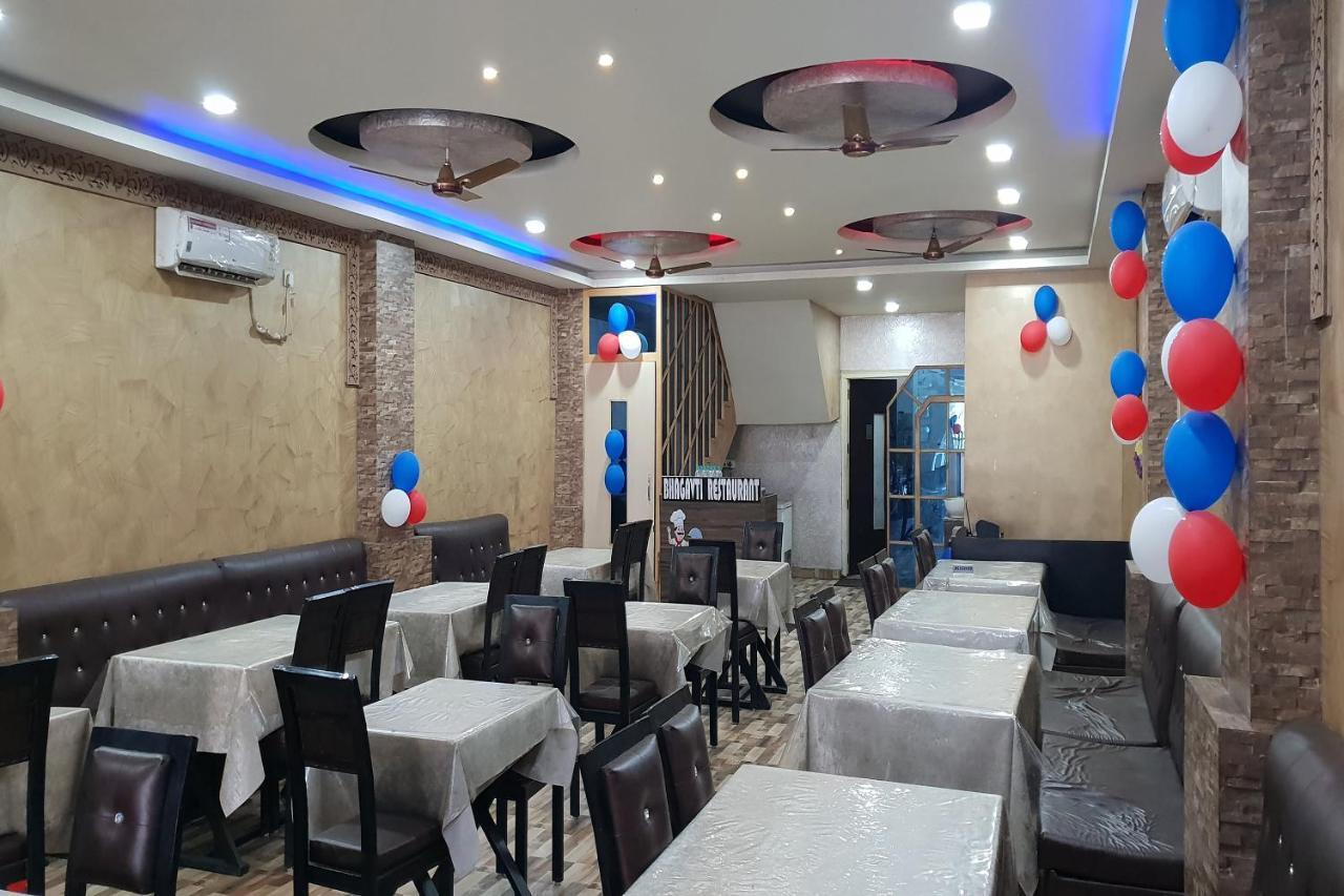 מלון Mirzāpur Oyo 27750 Bhagwati Residency מראה חיצוני תמונה
