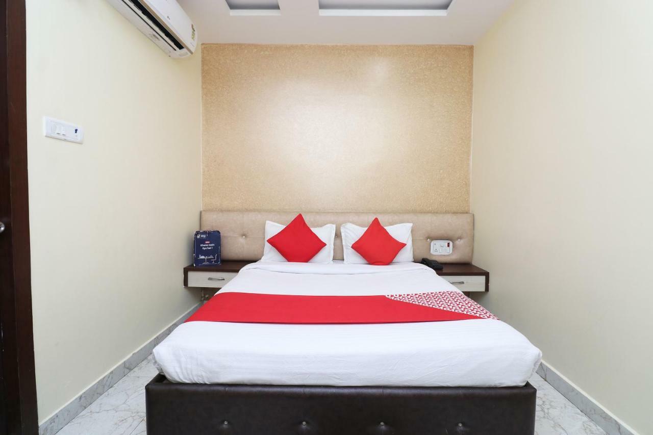מלון Mirzāpur Oyo 27750 Bhagwati Residency מראה חיצוני תמונה