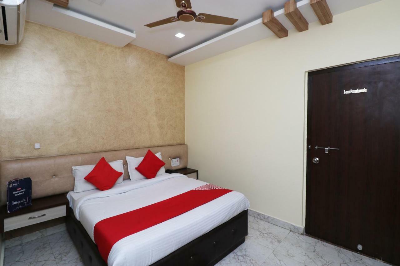 מלון Mirzāpur Oyo 27750 Bhagwati Residency מראה חיצוני תמונה